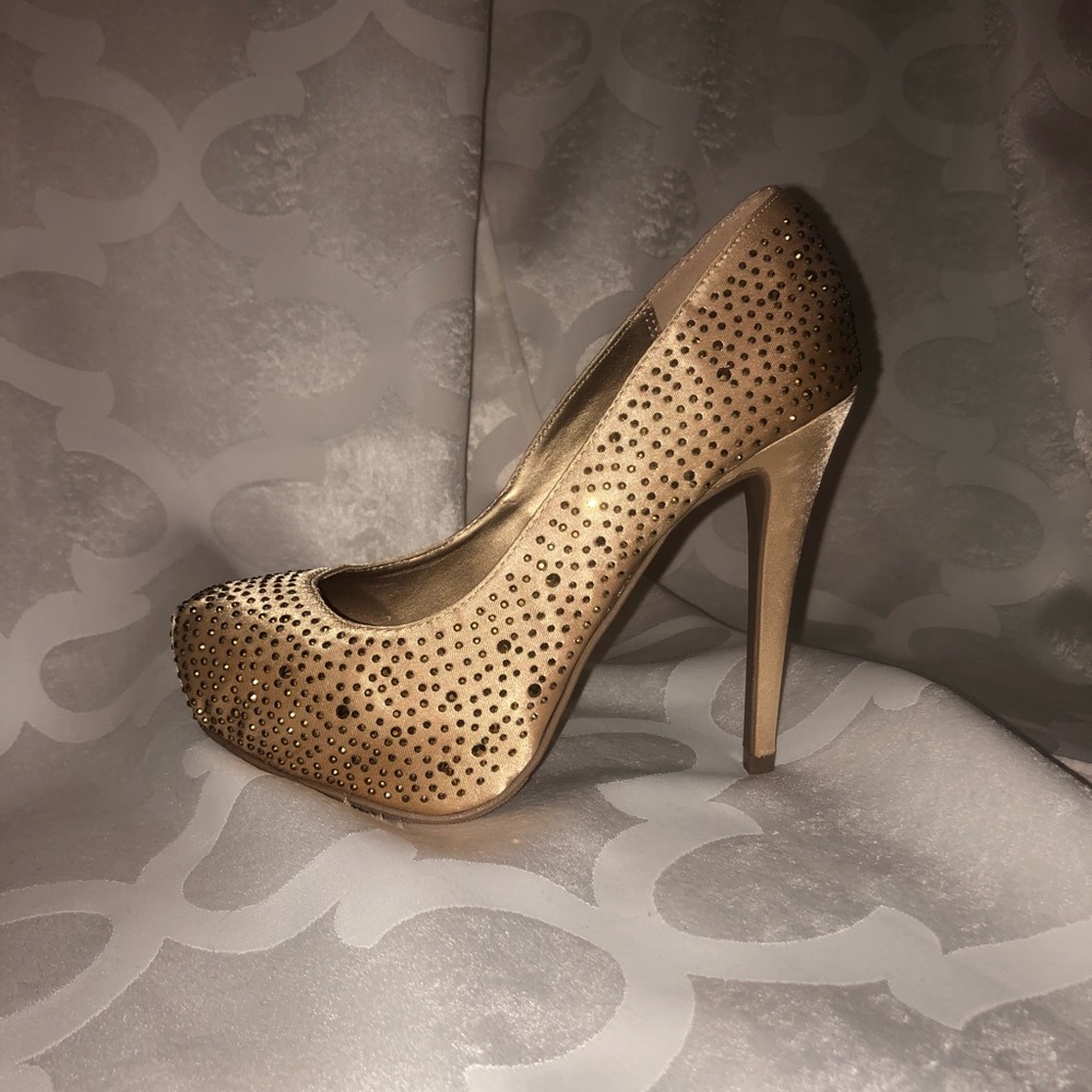 Gold sparkle heels